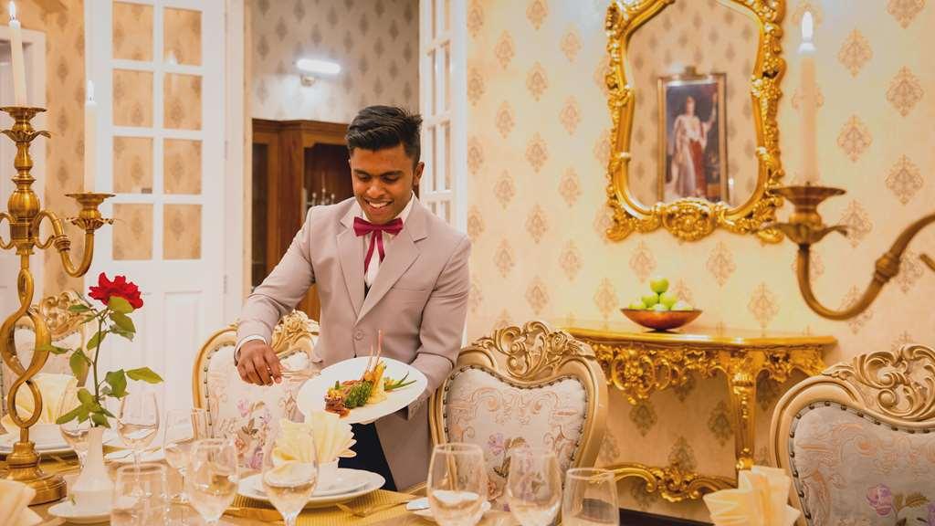 The Westbury Palace Nuwara Eliya Tiện nghi bức ảnh